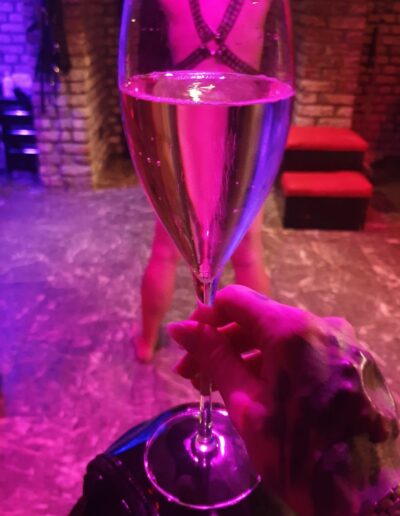 Mistress Sinister in der Session